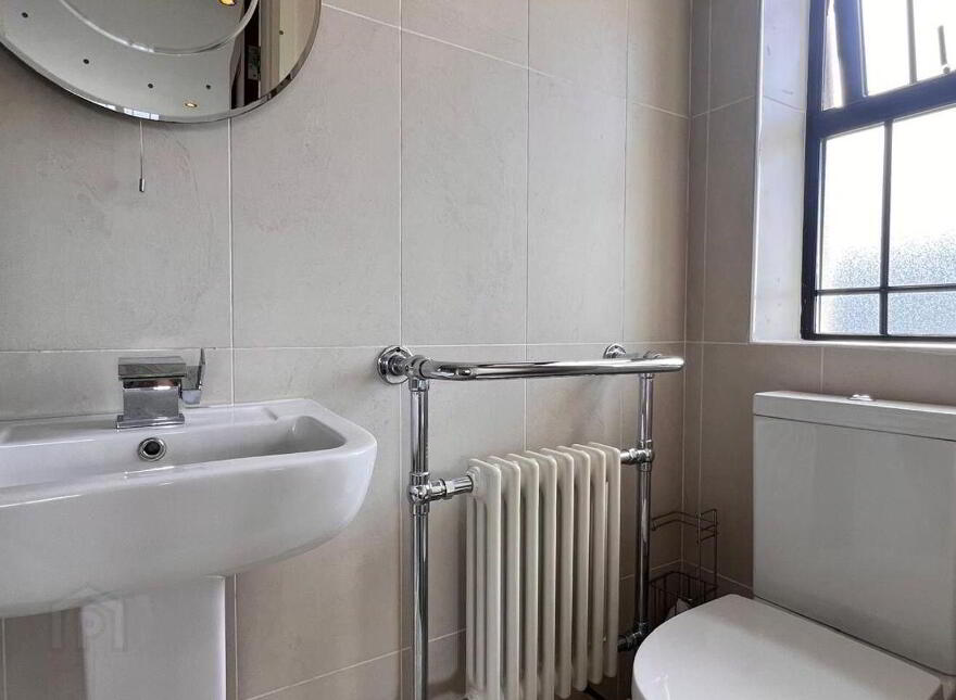 West, End, Rathmore, P51E2R9