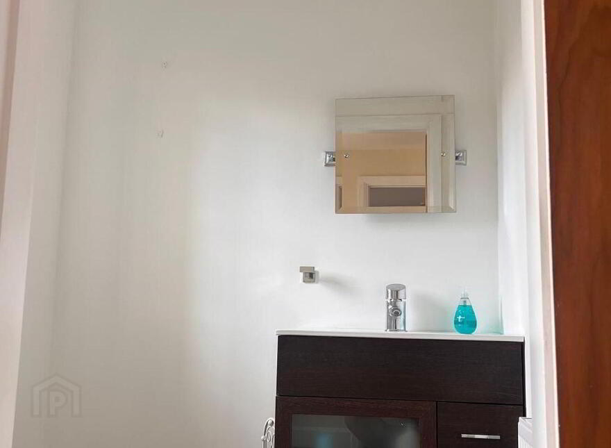 West, End, Rathmore, P51E2R9