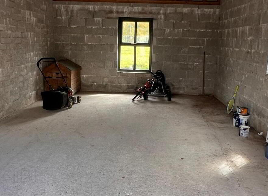 West, End, Rathmore, P51E2R9
