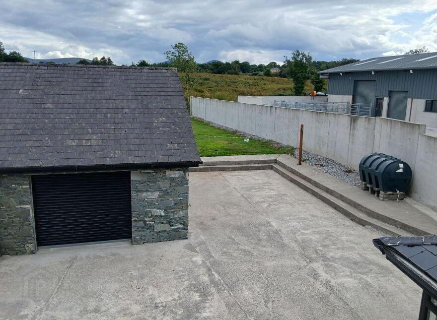 West, End, Rathmore, P51E2R9