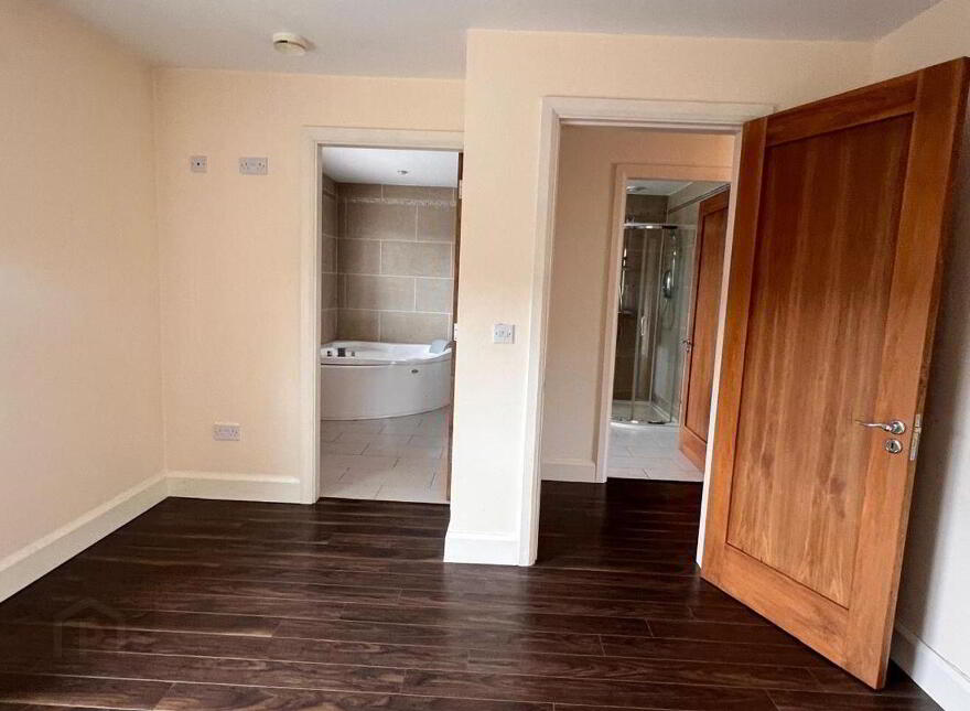West, End, Rathmore, P51E2R9