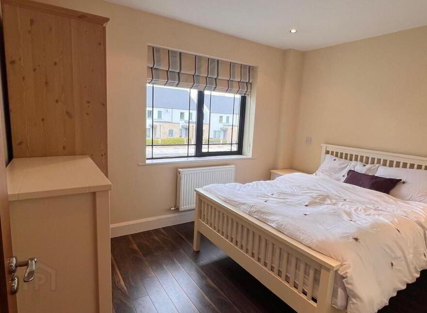West, End, Rathmore, P51E2R9