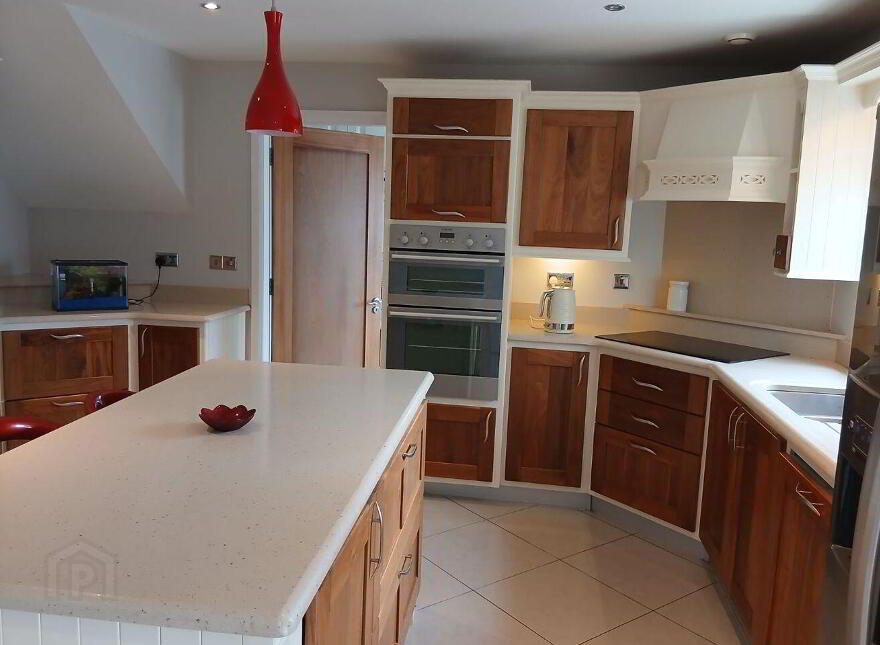 West, End, Rathmore, P51E2R9