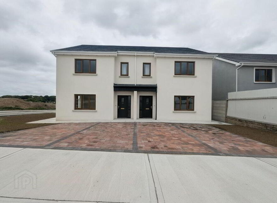 61 Macregol Pairc, Birr, R42XK02