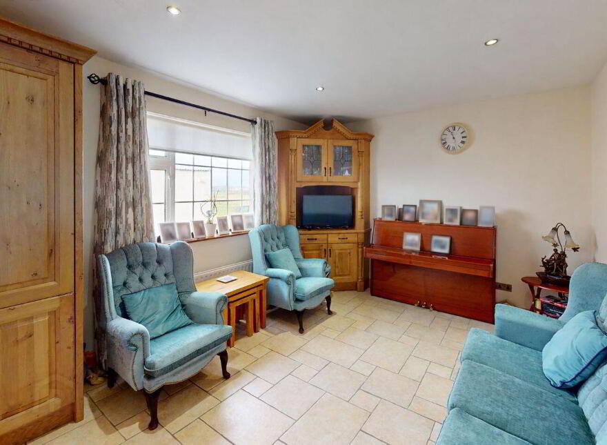 Roscrea Road, Crinkle, Birr, R42YH28