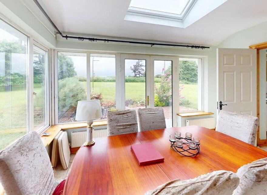 Newtown, Lusmagh, Banagher, Kilcomin, R42N702