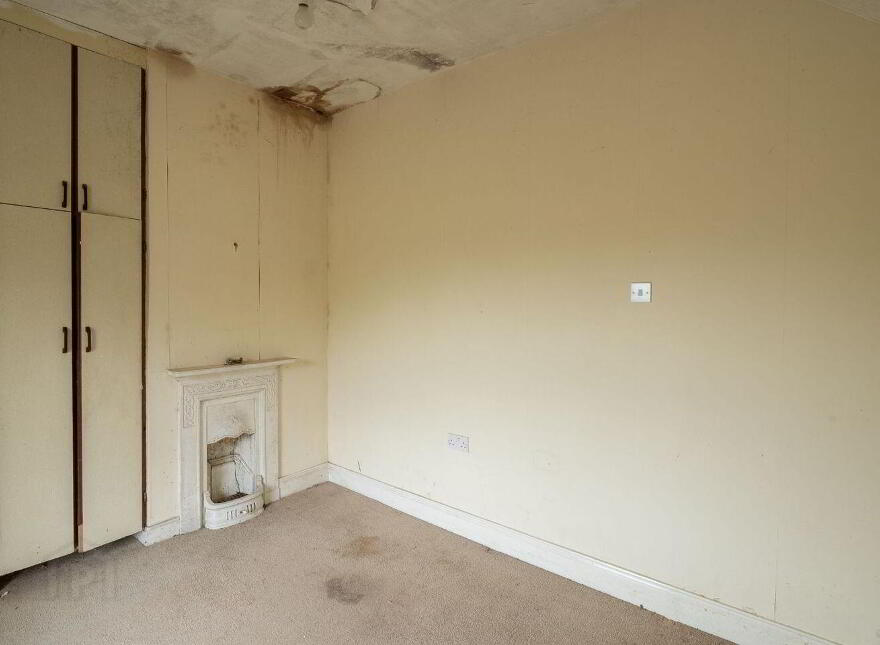 Clarary, Creagh, H53F750