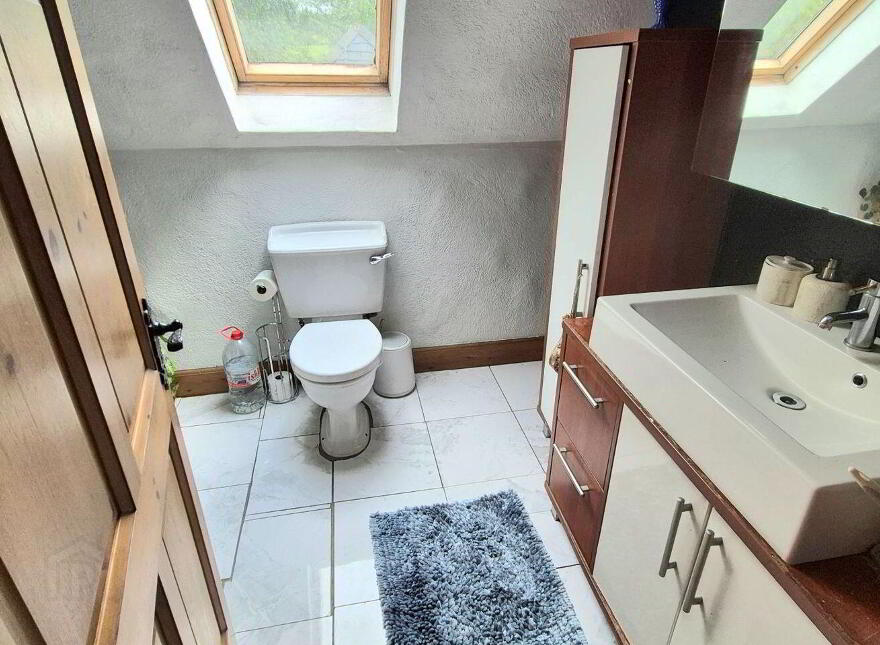 Ballyglass, Clogher, Westport, F28YP62