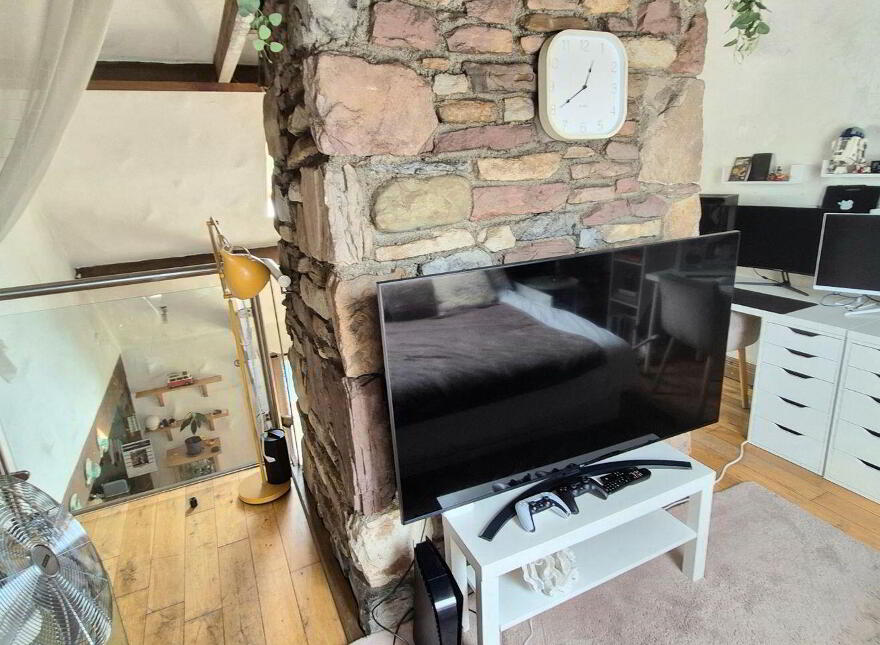 Ballyglass, Clogher, Westport, F28YP62