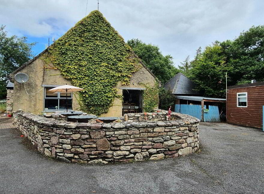 Ballyglass, Clogher, Westport, F28YP62