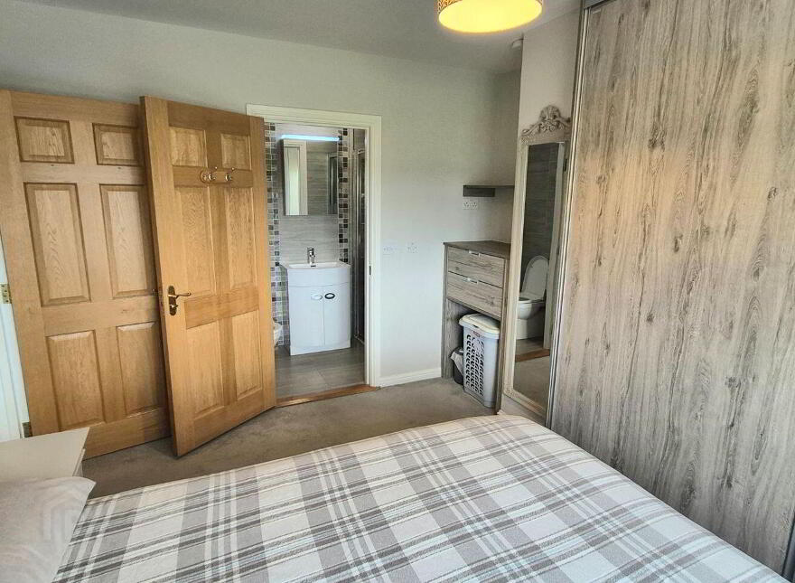 22 Gladesville, Castlebar, F23K299