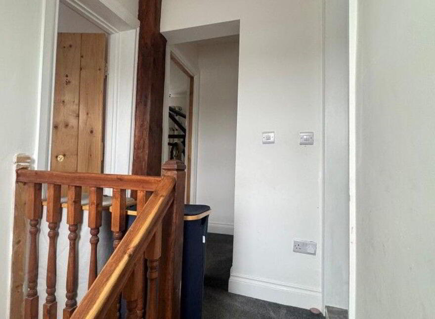 Black Pearl Tattoo Studio, Main Street, Castlerea, F45X303