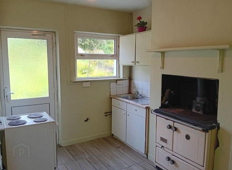 5 Galway Road, Tullyvoheen, Clifden, H71HP65
