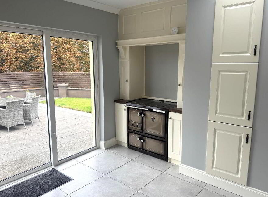 Bridgeview House, Cahernard, Castleisland, V92WF20