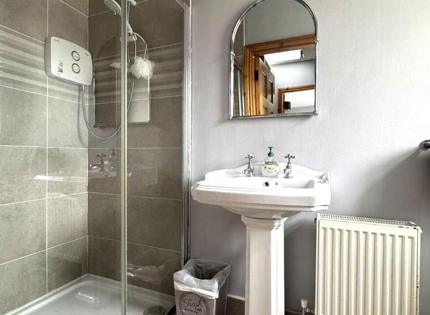Bridgeview House, Cahernard, Castleisland, V92WF20