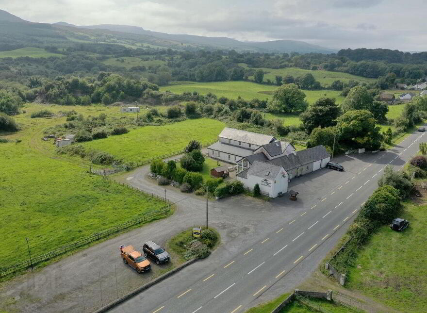 Woodfield Inn, Larkhill, Beltra, F91AC66 photo