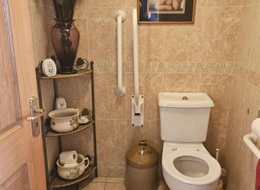 Woodfield Inn, Larkhill, Beltra, F91AC66