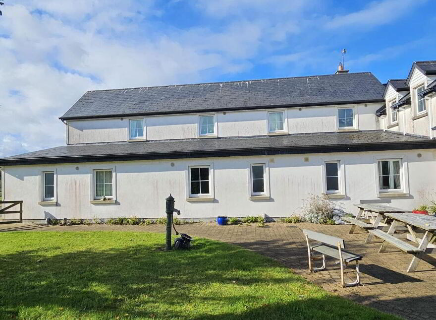 Woodfield Inn, Larkhill, Beltra, F91AC66