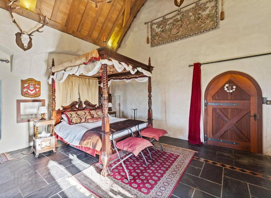 Ballytarsna Castle, Ballytarsna, Horse And Jockey, E25TX39