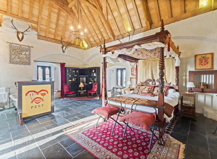 Ballytarsna Castle, Ballytarsna, Horse And Jockey, E25TX39