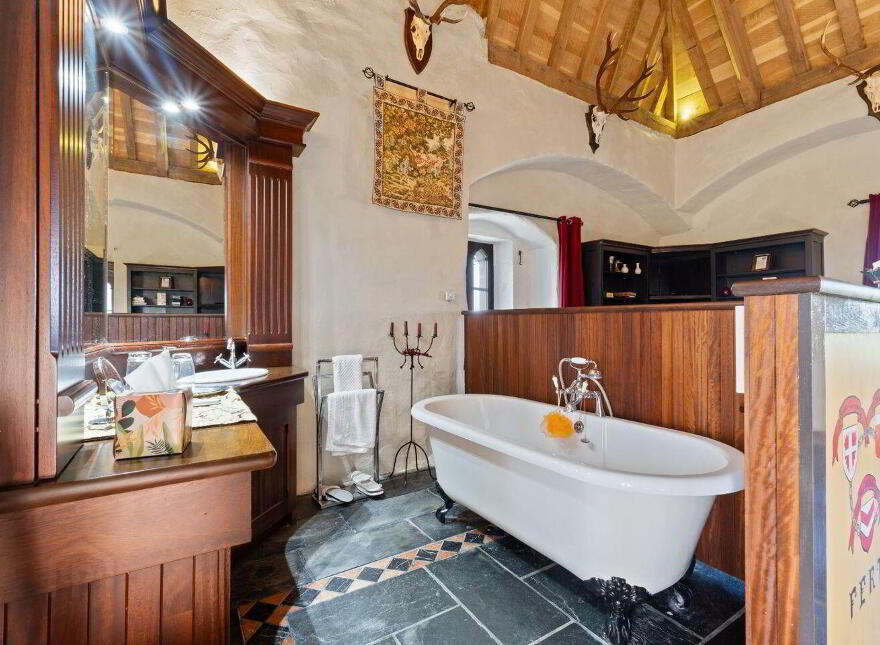 Ballytarsna Castle, Ballytarsna, Horse And Jockey, E25TX39