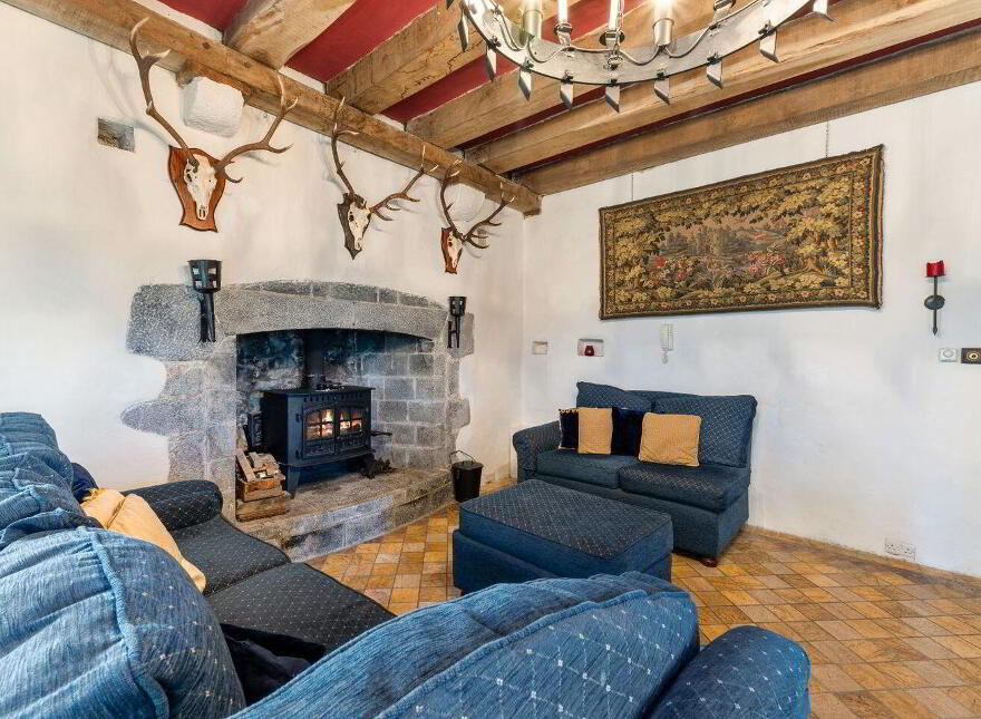 Ballytarsna Castle, Ballytarsna, Horse And Jockey, E25TX39