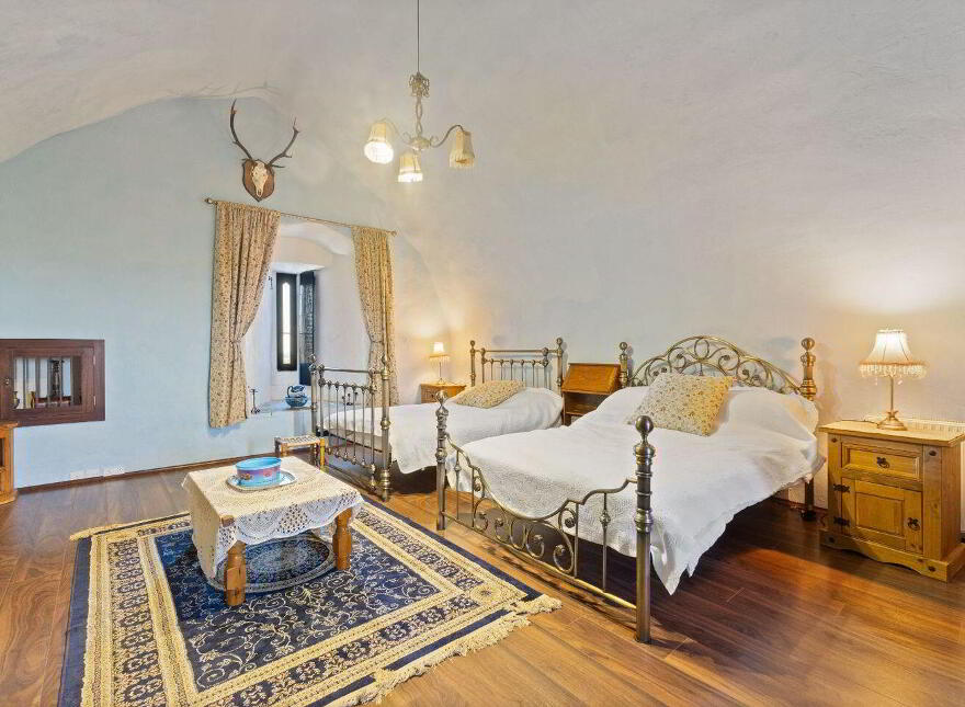 Ballytarsna Castle, Ballytarsna, Horse And Jockey, E25TX39
