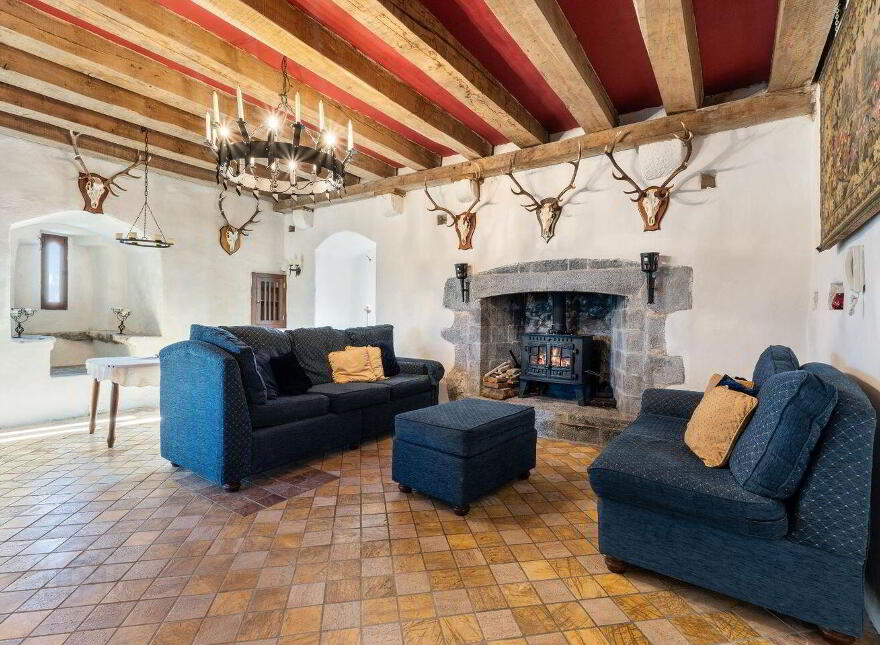 Ballytarsna Castle, Ballytarsna, Horse And Jockey, E25TX39