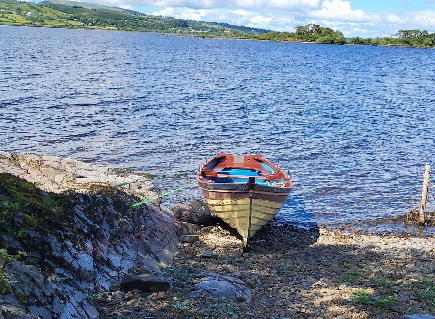 Kilbride, Clonbur, Finny, F12VX84