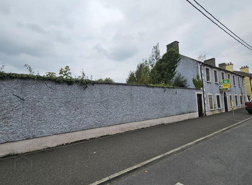 Main Street, Daingean, R35FY52