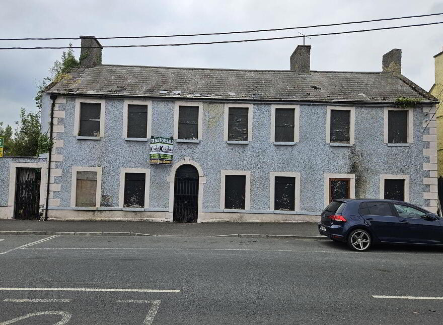 Main Street, Daingean, R35FY52
