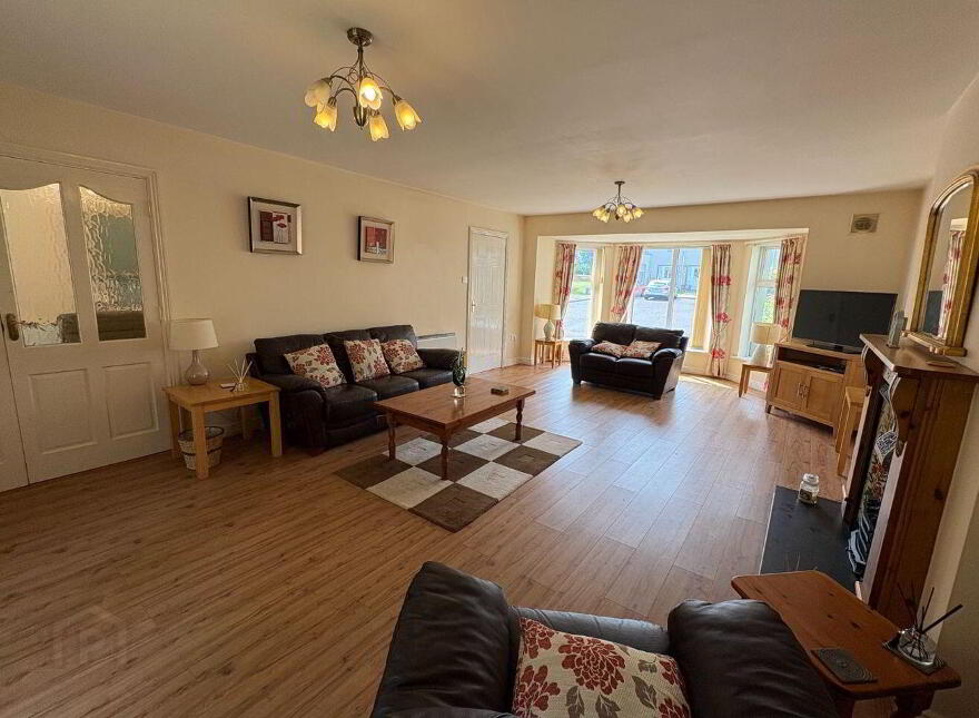 2 Glen Cove, Riverchapel, Riverchapel, Y25F682