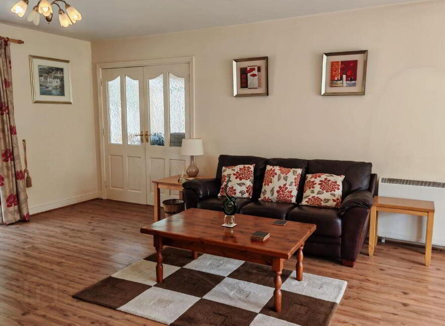 2 Glen Cove, Riverchapel, Riverchapel, Y25F682