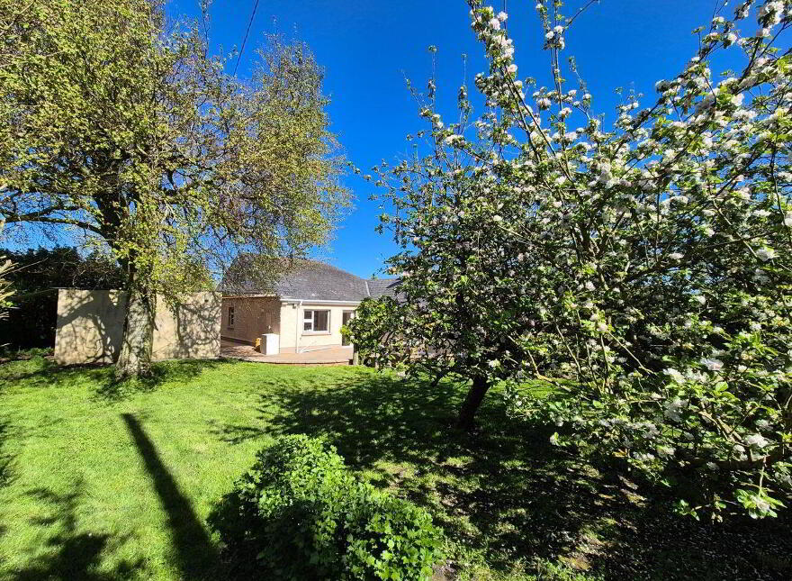 Four Bee Cottage, Commons, Mountmellick, Emo, R32R2Y7