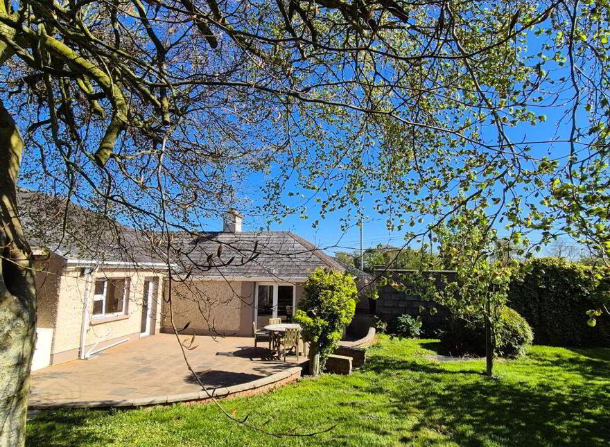 Four Bee Cottage, Commons, Mountmellick, Emo, R32R2Y7