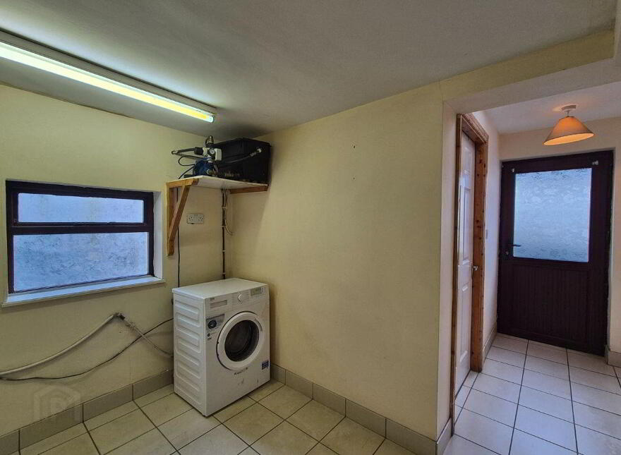 No 28 Sarsfield Street, Mountmellick, R32T959