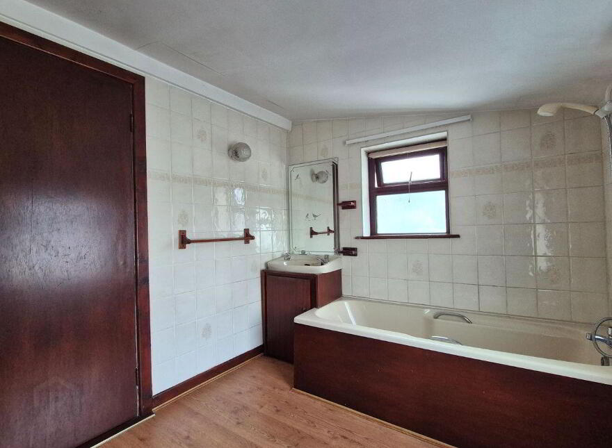No 28 Sarsfield Street, Mountmellick, R32T959