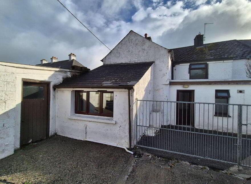No 28 Sarsfield Street, Mountmellick, R32T959