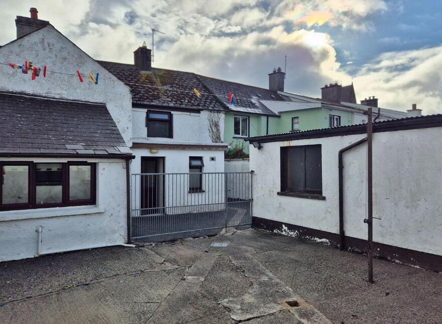 No 28 Sarsfield Street, Mountmellick, R32T959