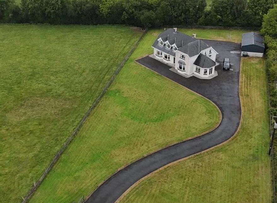 Annaghbrack House, Annaghbrack Glebe, Blue Ball, Tullamore, R35TF78 photo