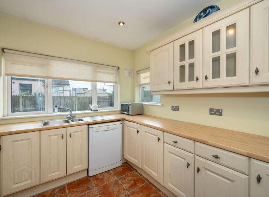 14 Summerstown Drive, Glasheen, T12C9W7