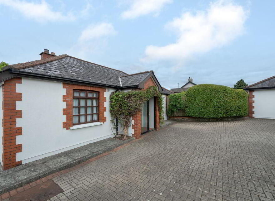 11 Ashgrove Park, Bishopstown, T12P2C7