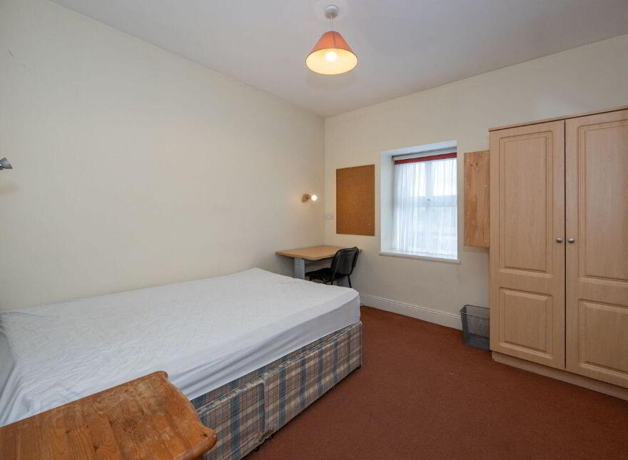 10 Ashgrove Park, Bishopstown, T12E06A