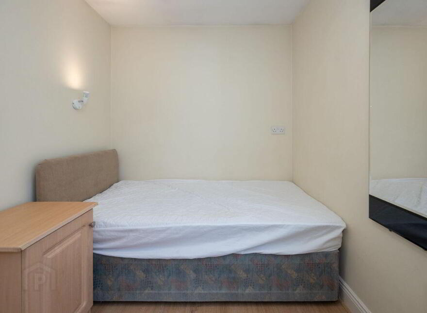 10 Ashgrove Park, Bishopstown, T12E06A