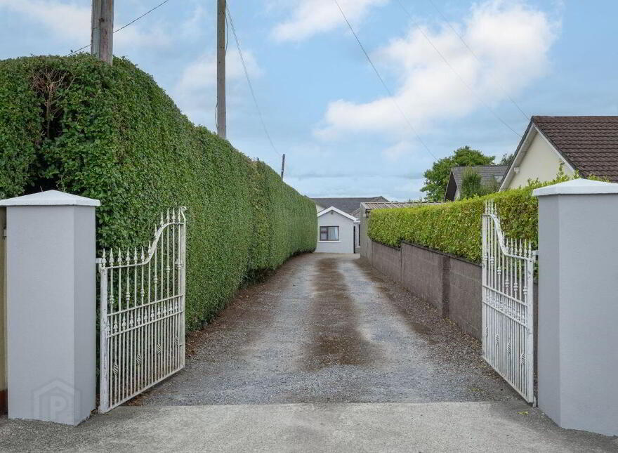 10 Ashgrove Park, Bishopstown, T12E06A
