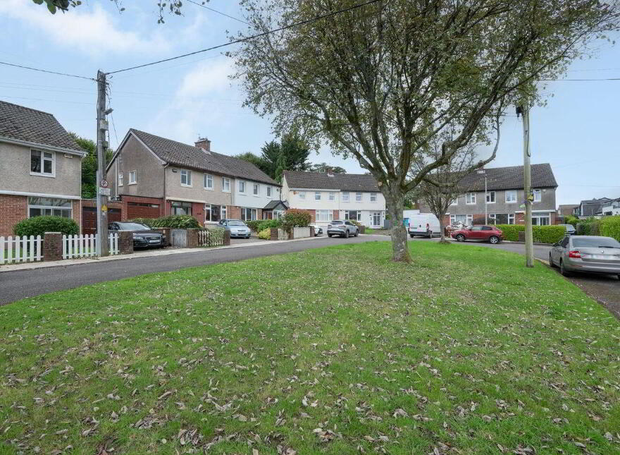 Majella, 39 Farranlea Grove, Victoria Cross, T12R7W8