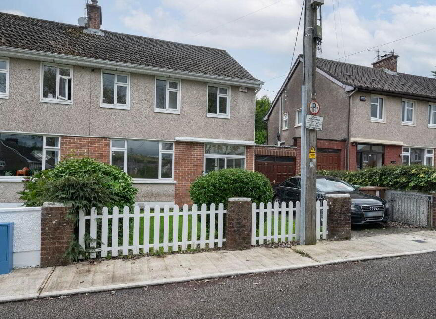 Majella, 39 Farranlea Grove, Victoria Cross, T12R7W8