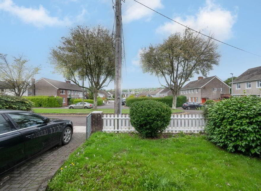 Majella, 39 Farranlea Grove, Victoria Cross, T12R7W8