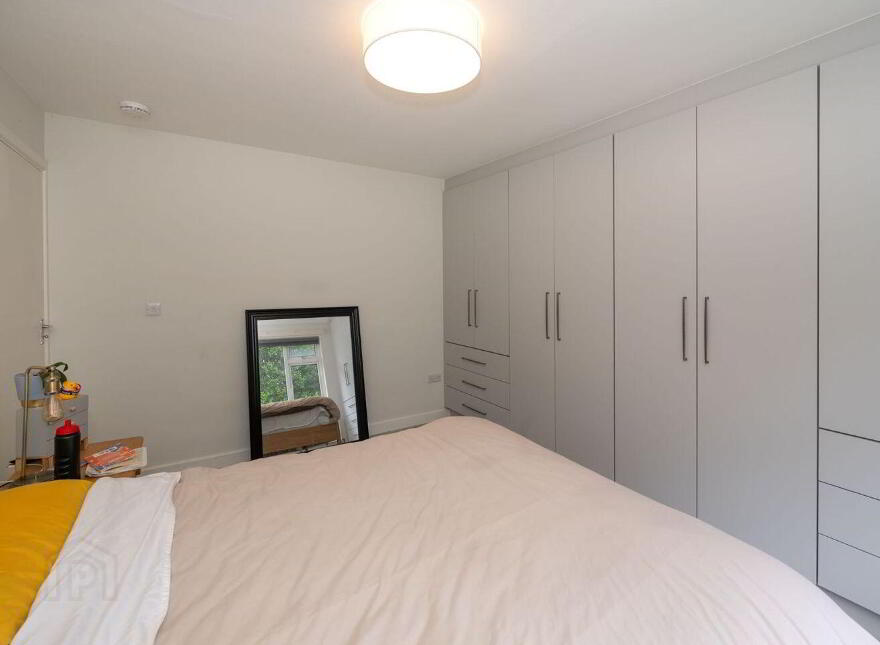 Majella, 39 Farranlea Grove, Victoria Cross, T12R7W8