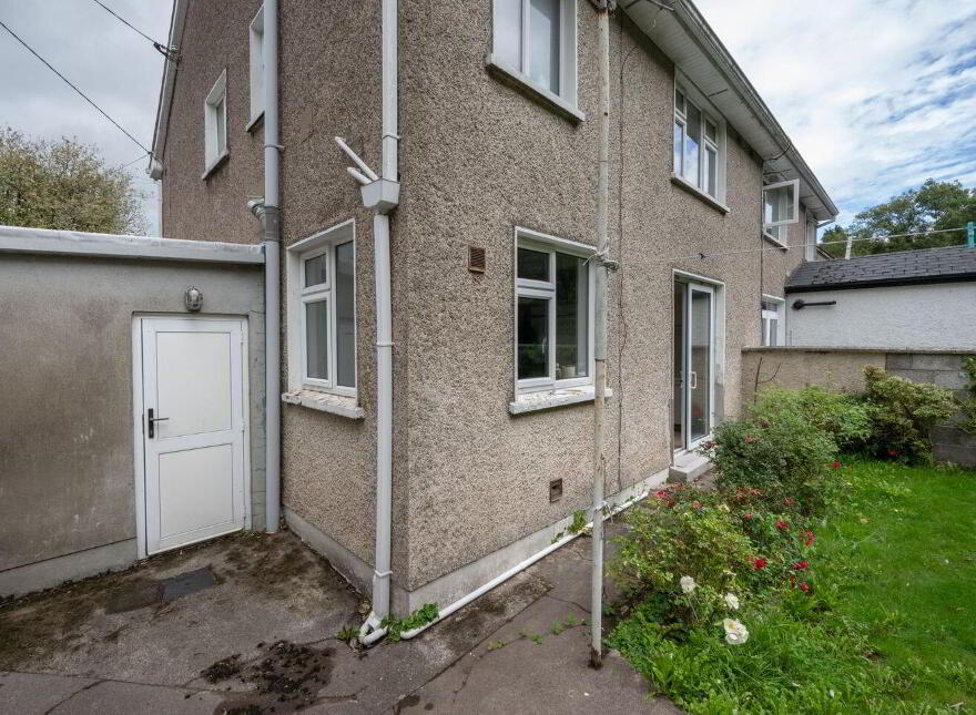 Majella, 39 Farranlea Grove, Victoria Cross, T12R7W8